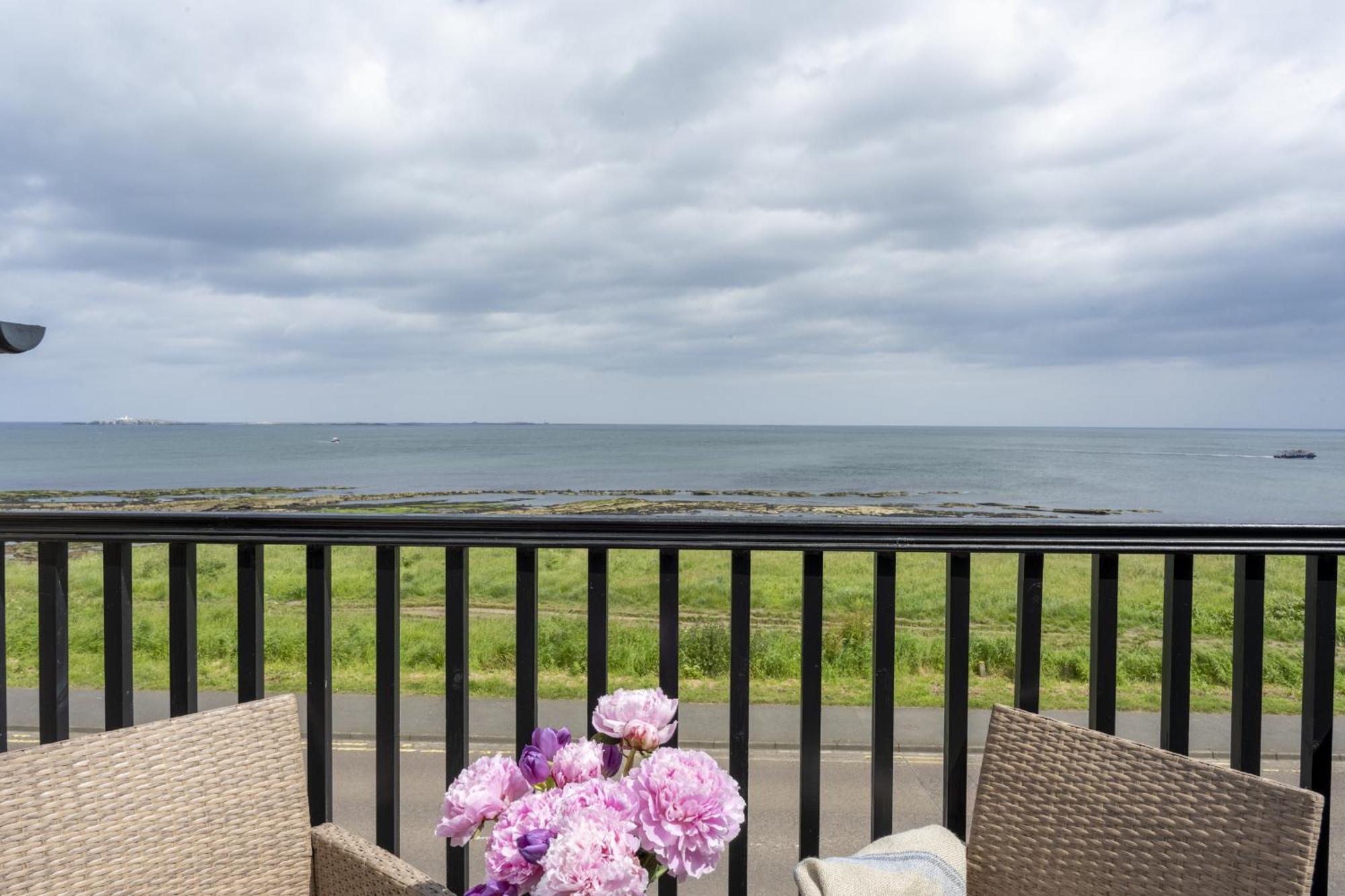Northern Hideaways, Seascape Seahouses Exteriör bild